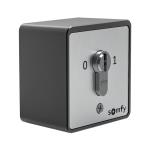 Somfy Keyswitch 2 – kľúčový spínač pre povrchovú montáž, 2pólový, pancierovaný, pre ovládanie pohonu brány a vrát