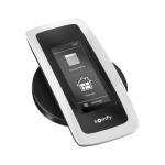 Somfy NINA™ – centrálne diaľkové ovládanie s dotykovou obrazovkou, s dokovacou stanicou