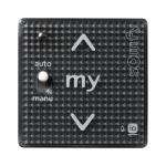 Somfy Smoove A/M Black Shine io – nástenný jednokanálový dotykový ovládač s A/M prepínačom, bez rámčeka