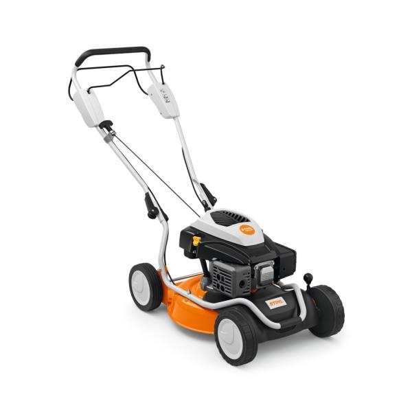STIHL RM 2.0 RT – benzinová mulčovací sekačka s pojezdem 2,2 kW, 149 cm3, záběr 46 cm