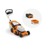 STIHL RMA 453.3 PV – AKU kosačka s pojazdom 1,6 kW, záber 51 cm, kôš 55 l + akumulátor AP 300 S + nabíjačka AL 301